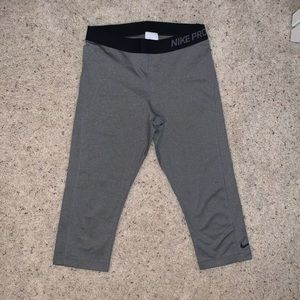 Nike Pro dri-fit cropped leggings